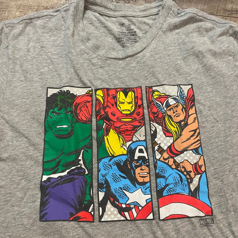 Gap‎ Marvel Avengers Graphic T-Shirt Mens Medium Heather Grey Hulk Iron Man Thor